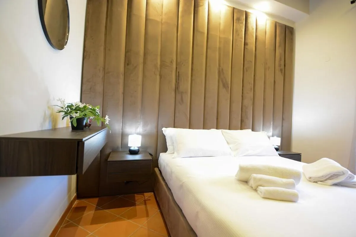 Elegant Prefetti Home Rome Apartment